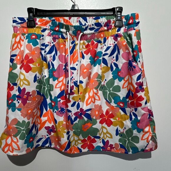 St. John’s Bay Women’s Skort Short Mid Rise Petite White Floral Size Small - Picture 1 of 6